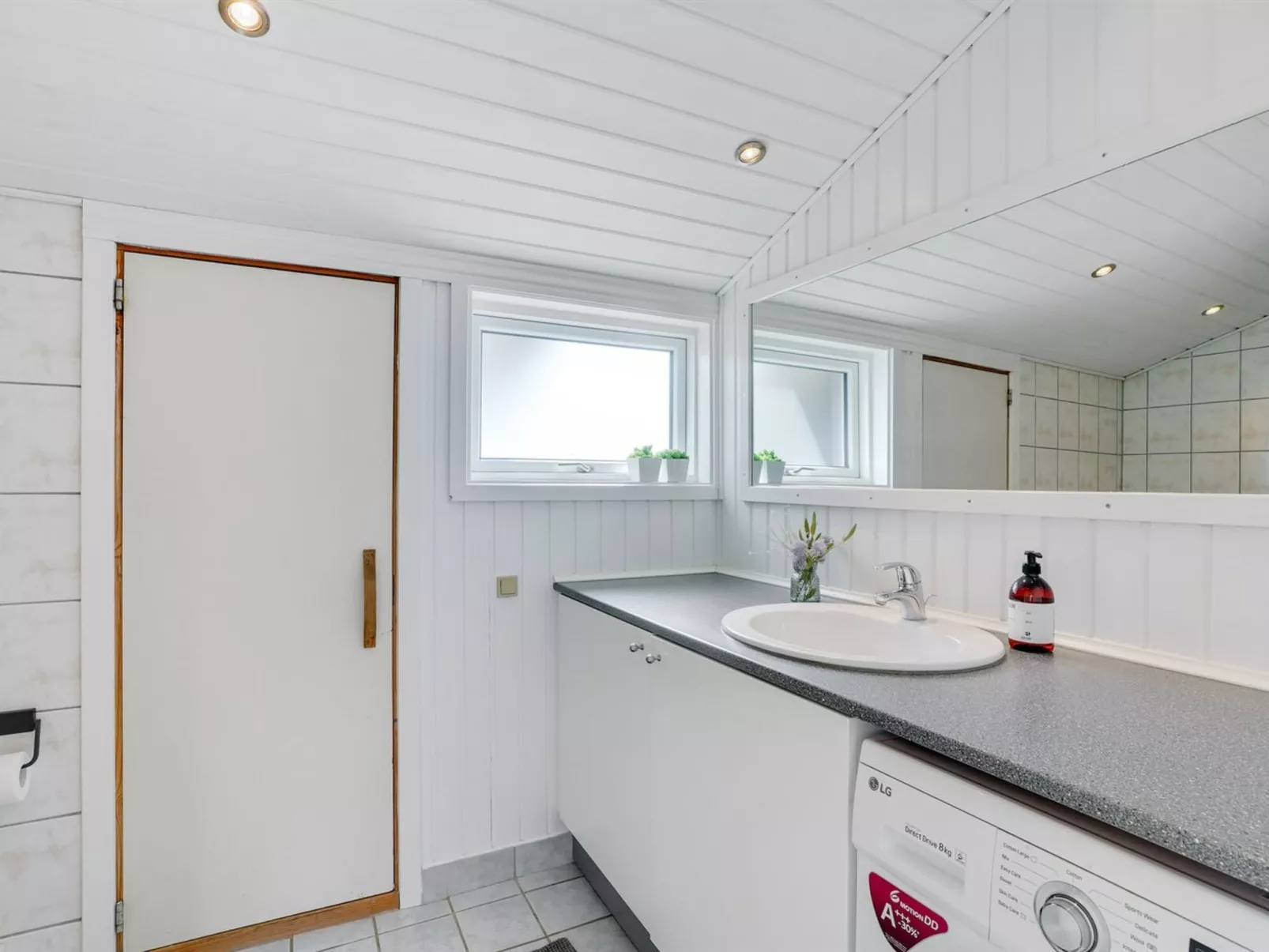 "Gerlis" - 75m from the sea-Inside