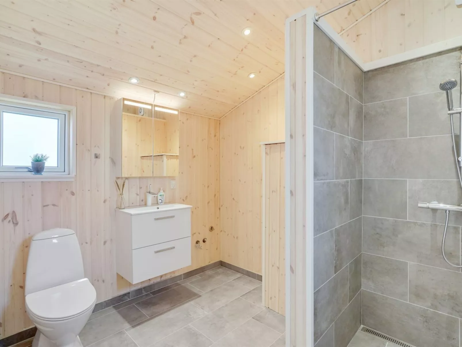 "Gerlis" - 75m from the sea-Inside