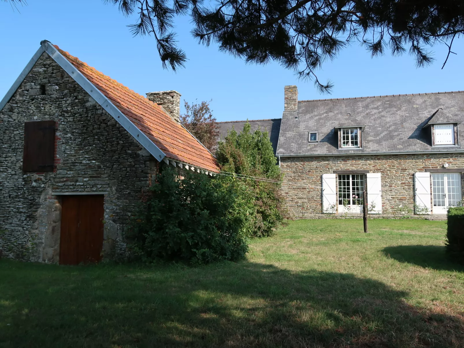 La Longère-Outside