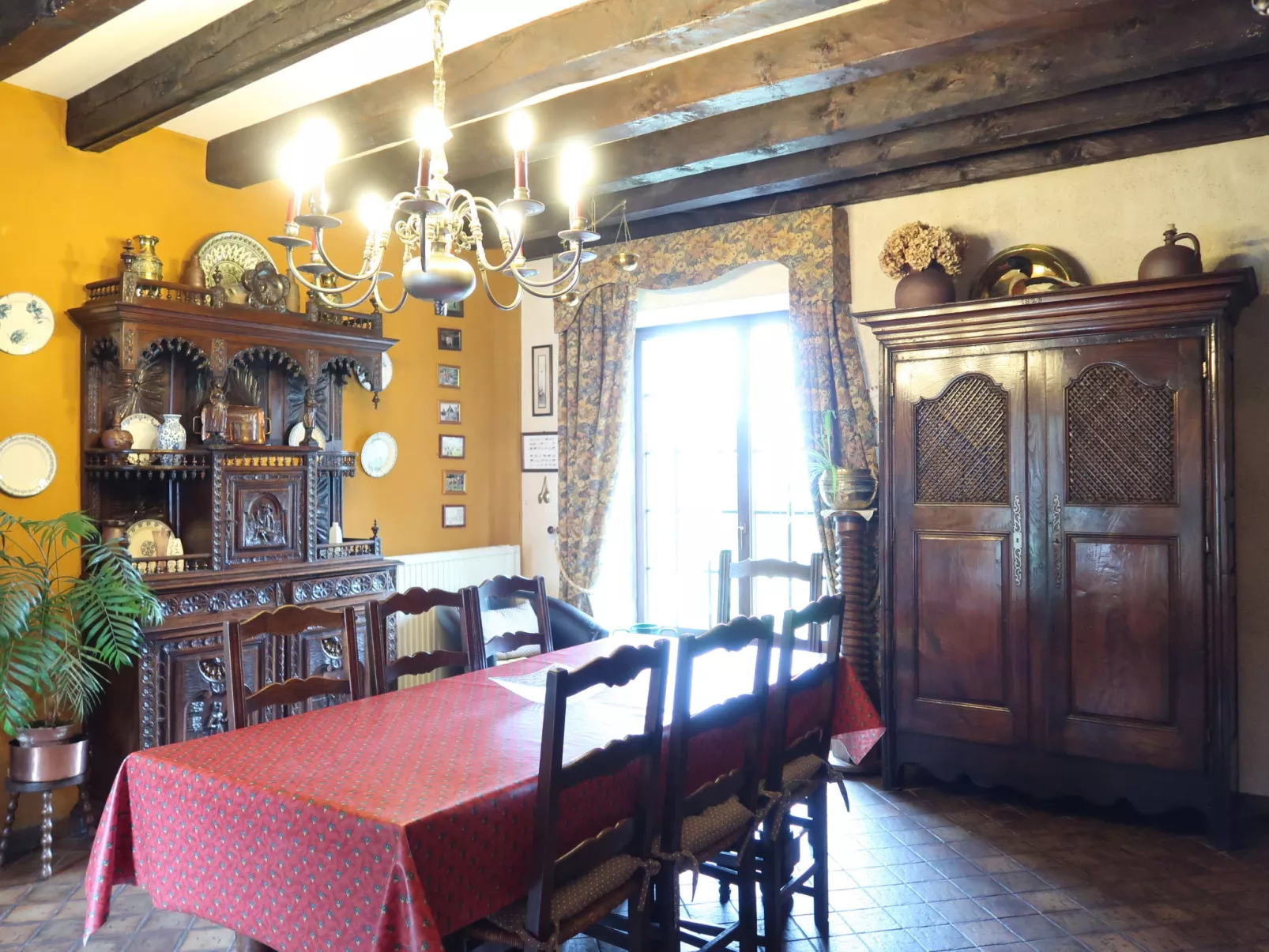 La Longère-Inside