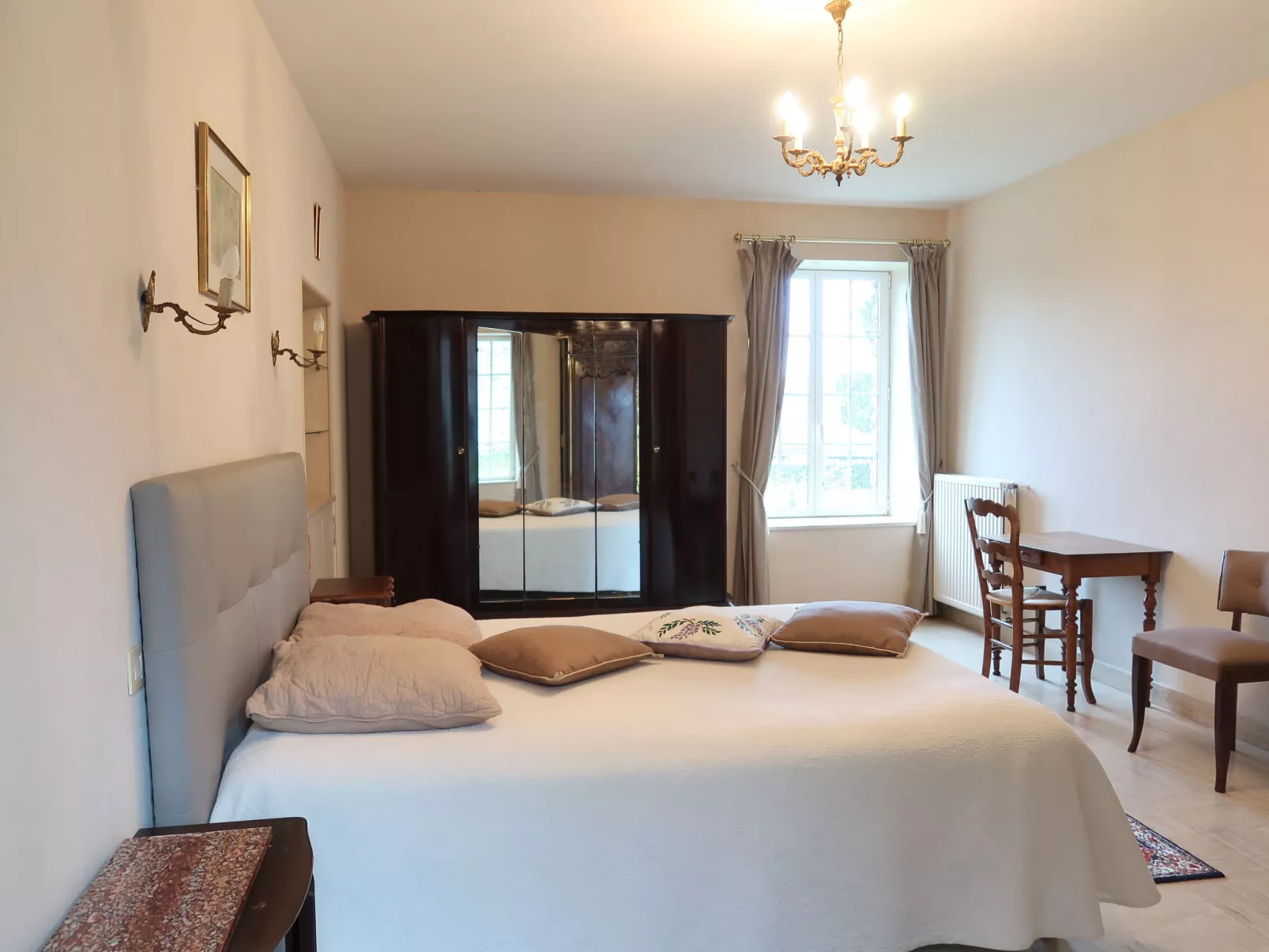 La Longère-Inside