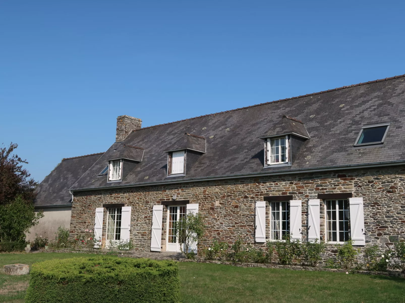 La Longère-Outside
