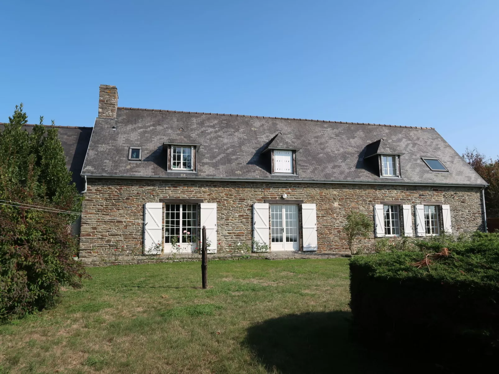 La Longère-Outside