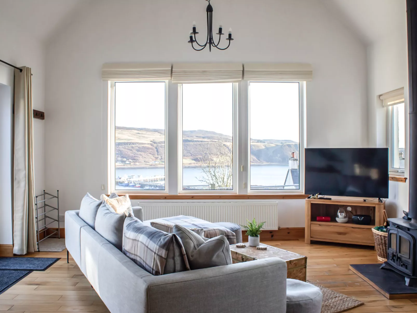 Bay View-Inside