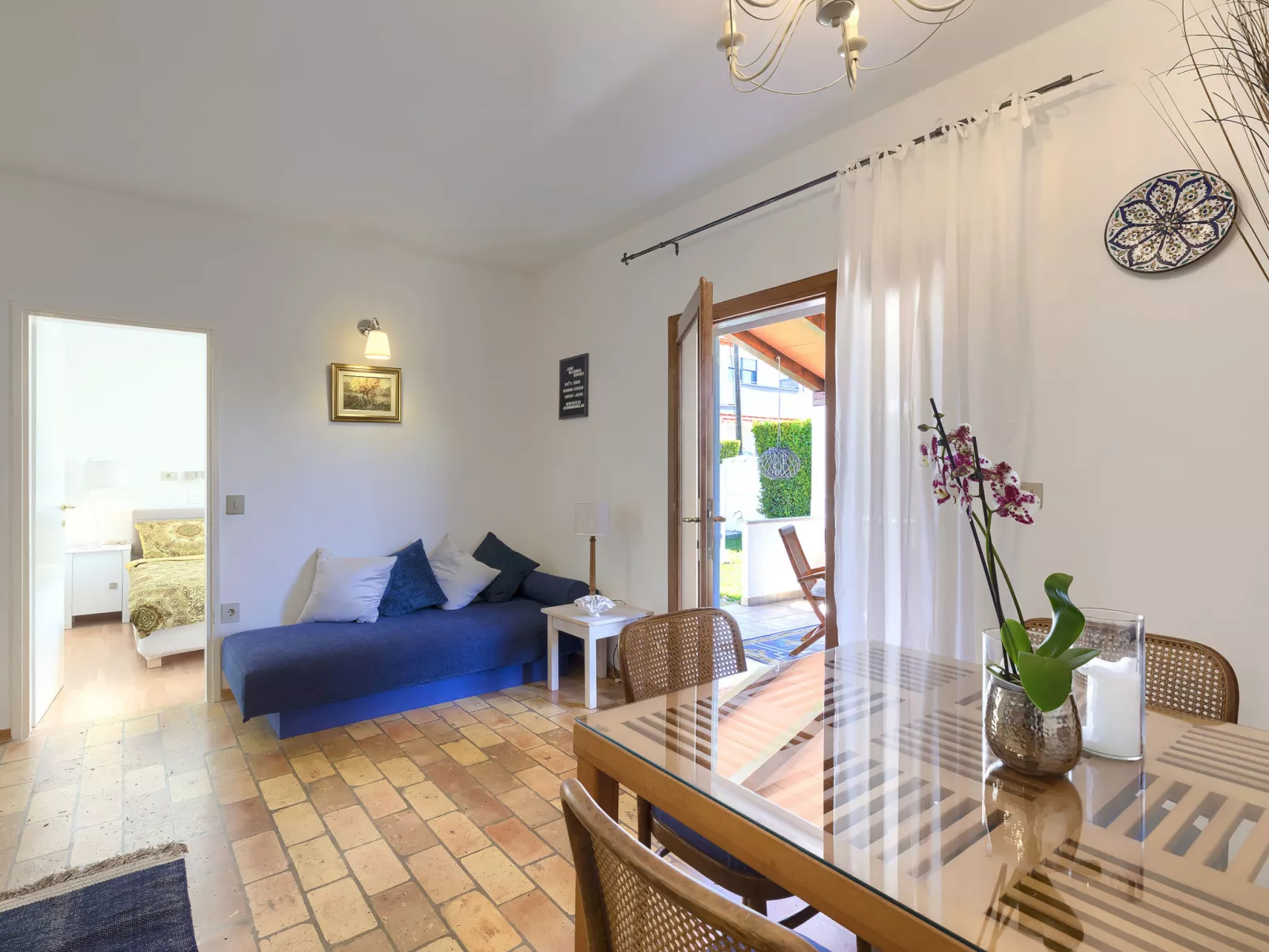Punta-Inside