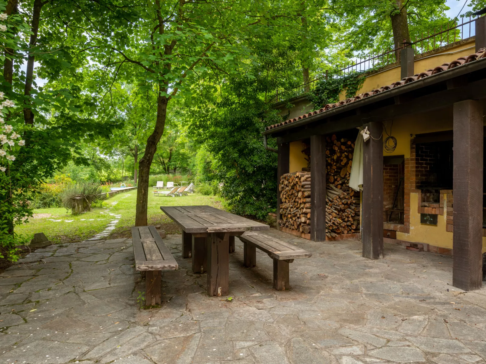Giorgio Winery-Outside