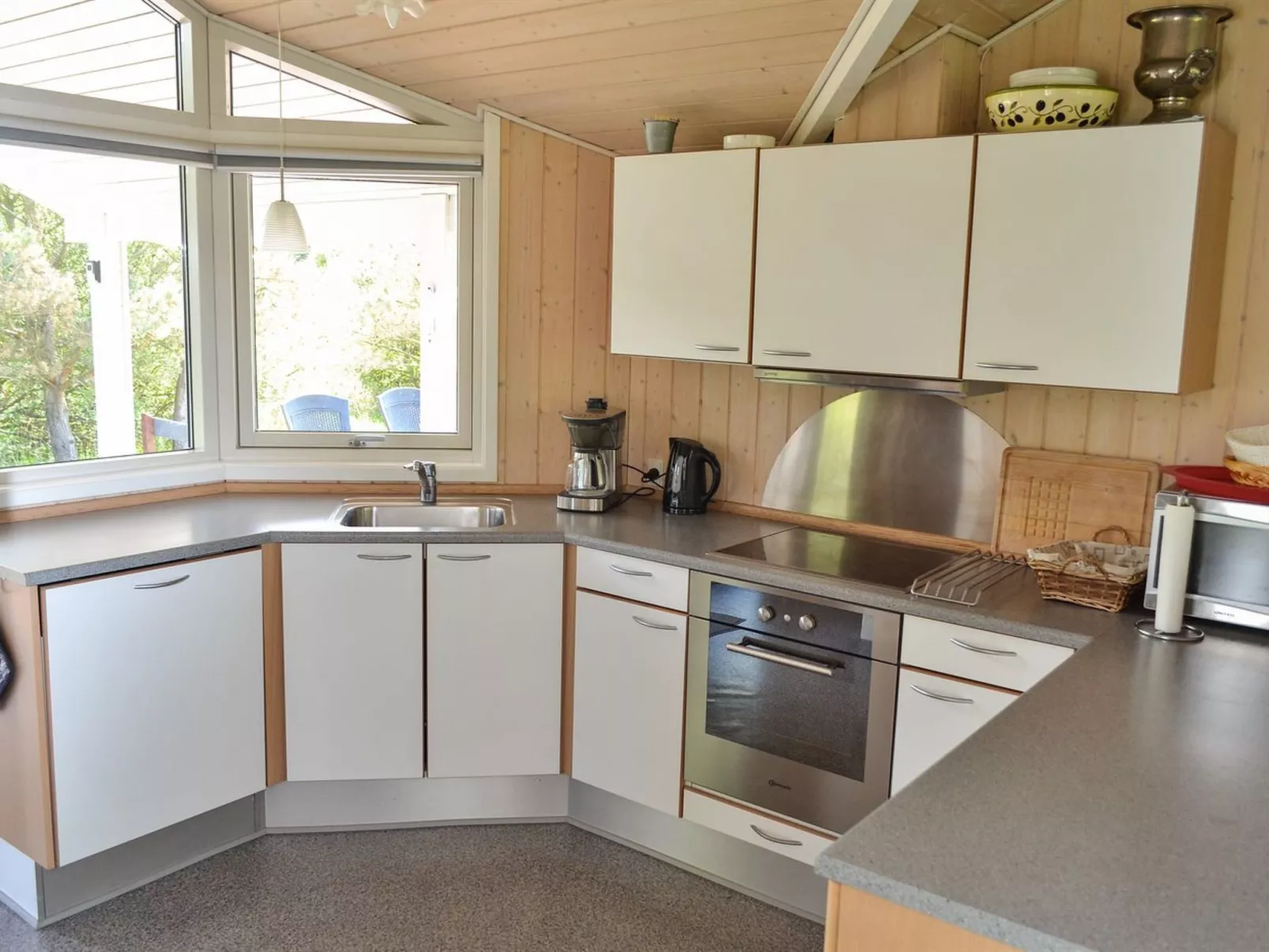 "Athalia" - 2.4km from the sea-Inside