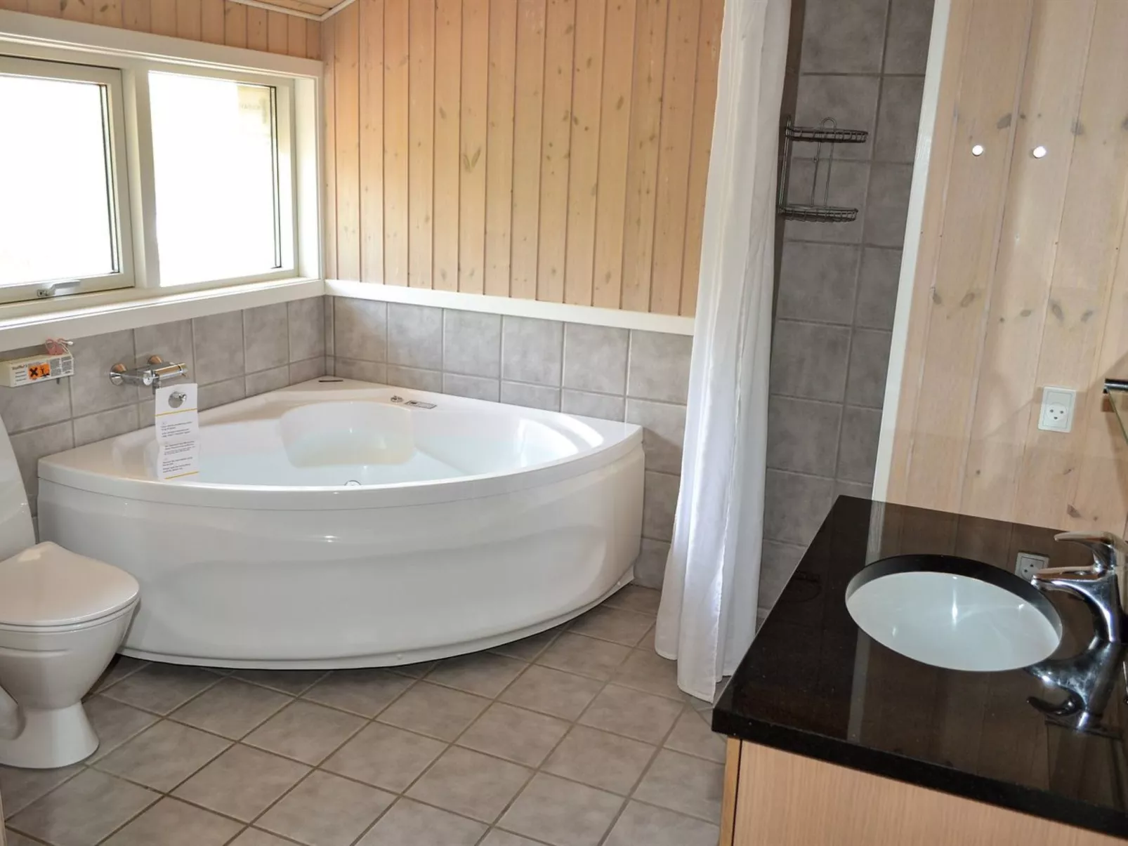 "Athalia" - 2.4km from the sea-Inside