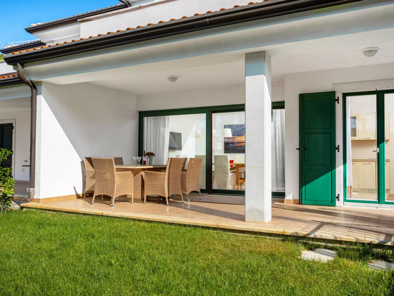 Villa Beach Front-Inside