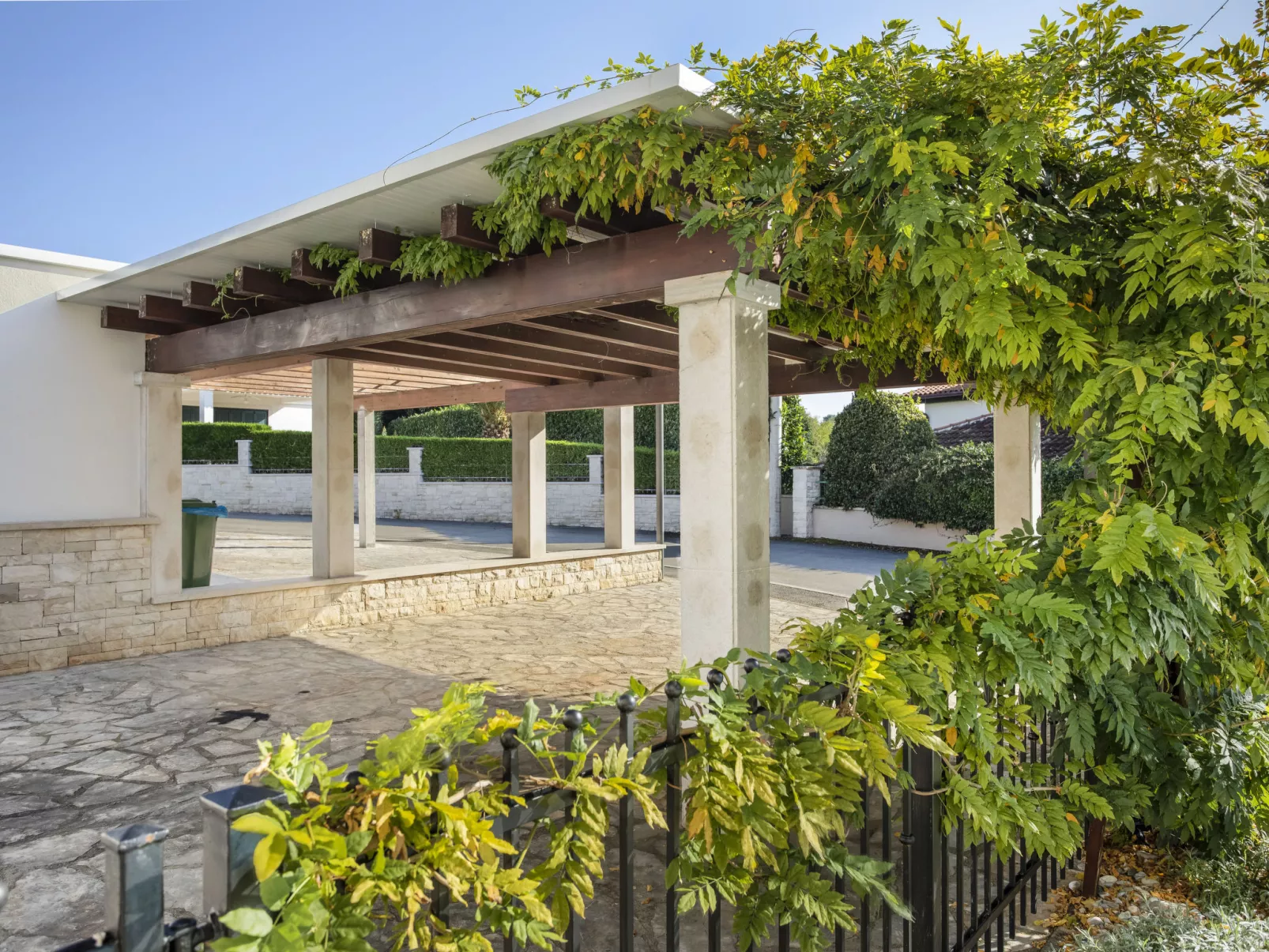 Villa Beach Front-Inside