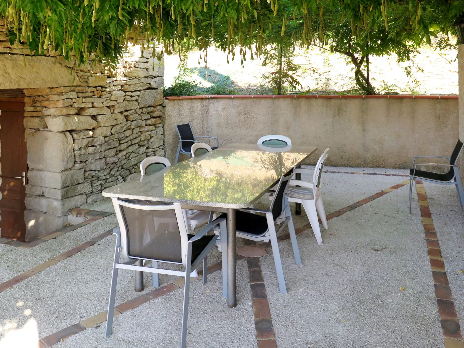 La Combelle-Outside