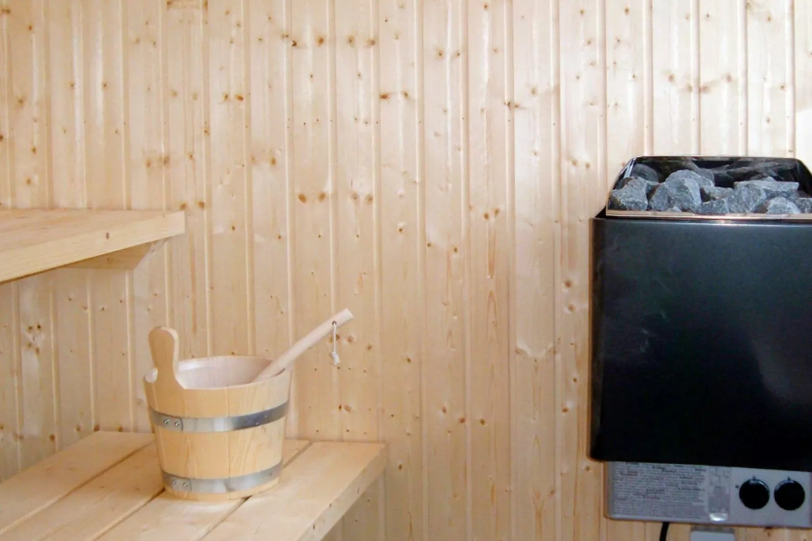 8 person holiday home in Grenaa-By Traum-Sauna