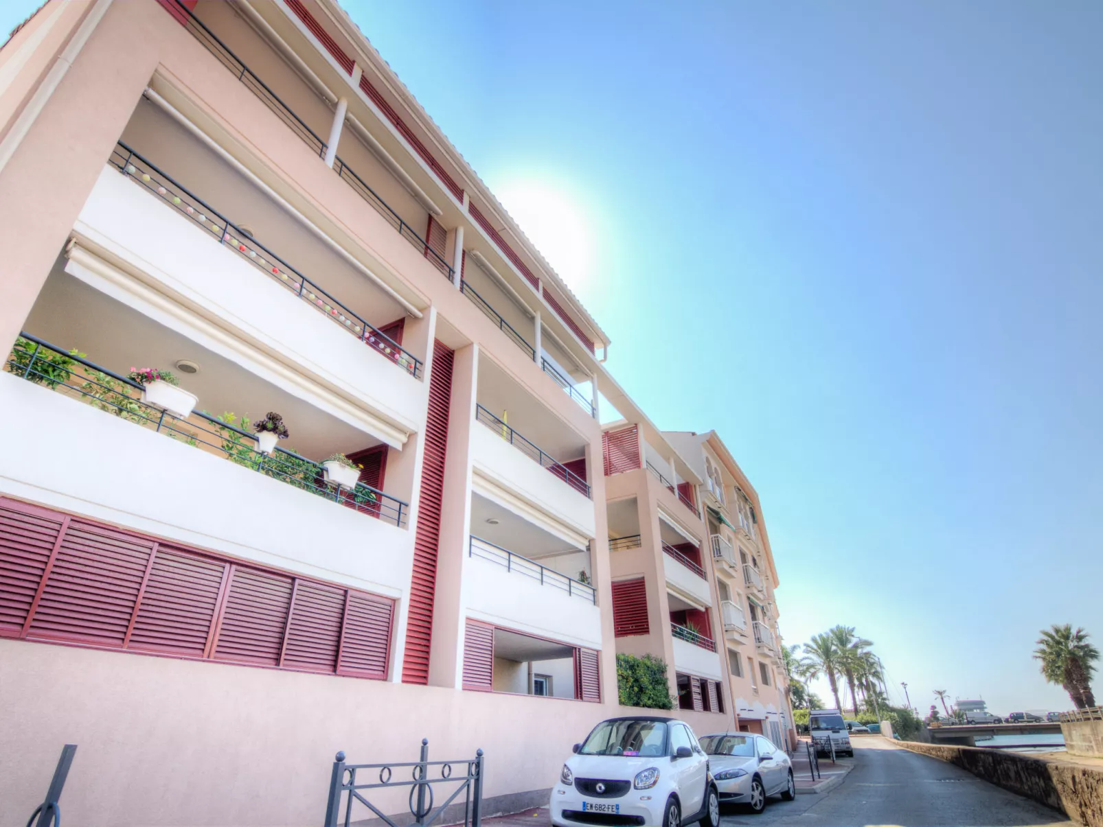 Le Vieux Port-Outside