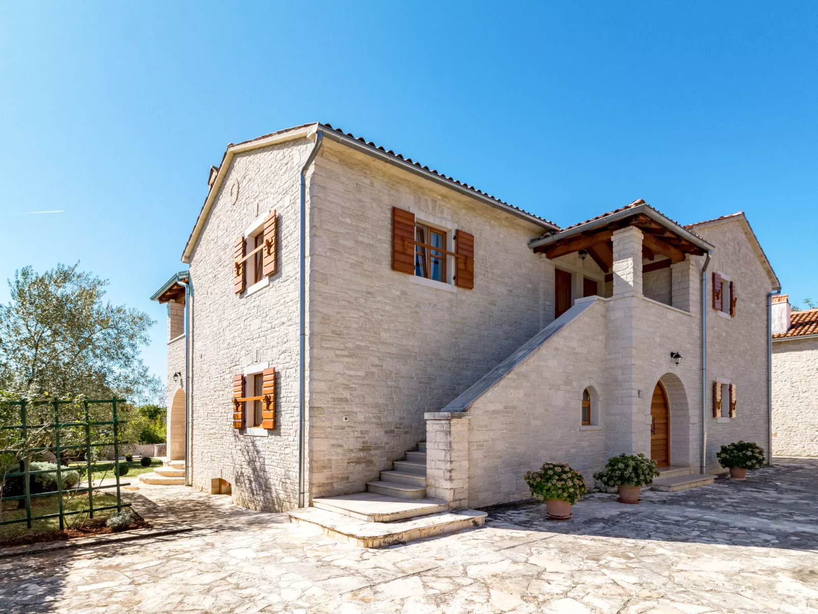 Villa Sand-Outside