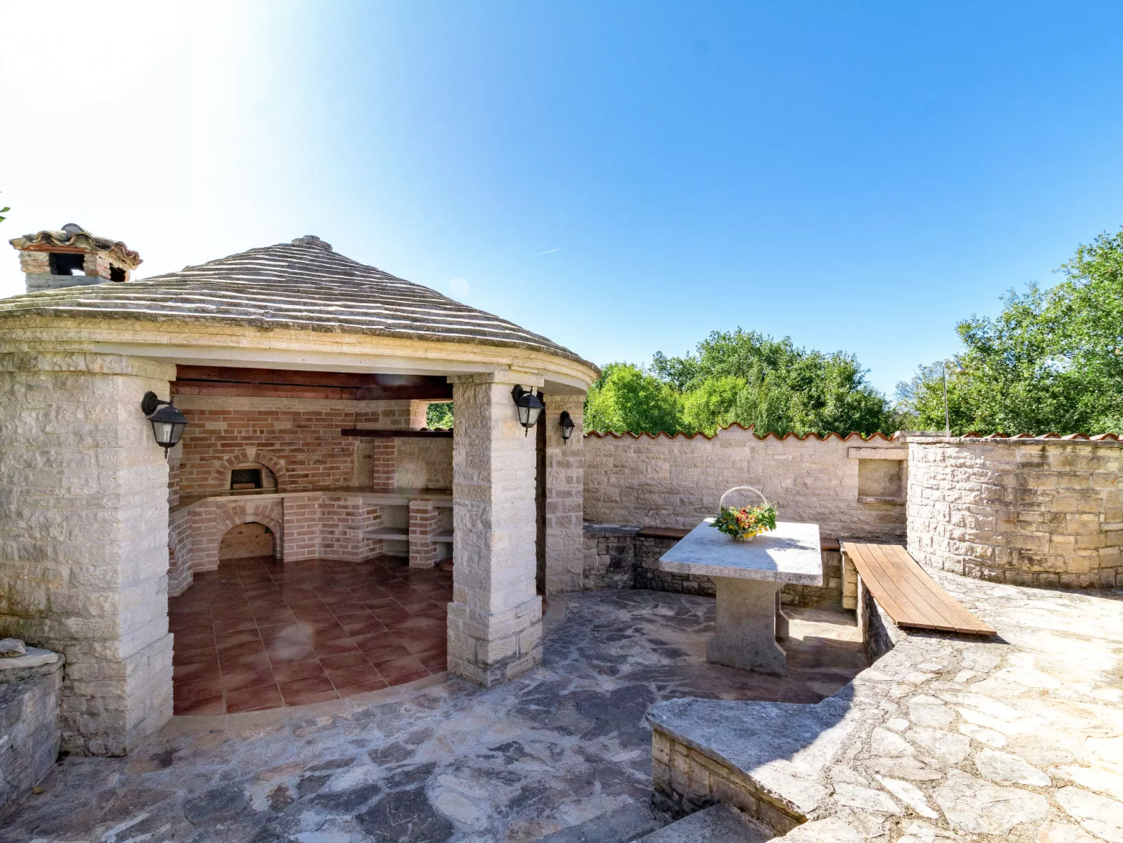 Villa Sand-Outside