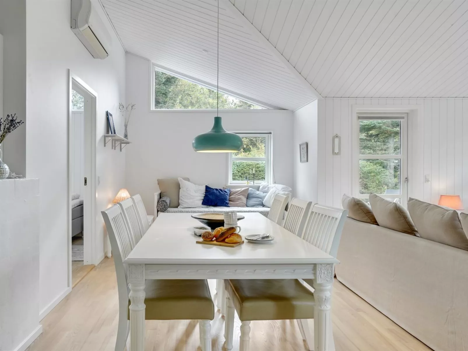 "Onta" - 900m from the sea-Inside