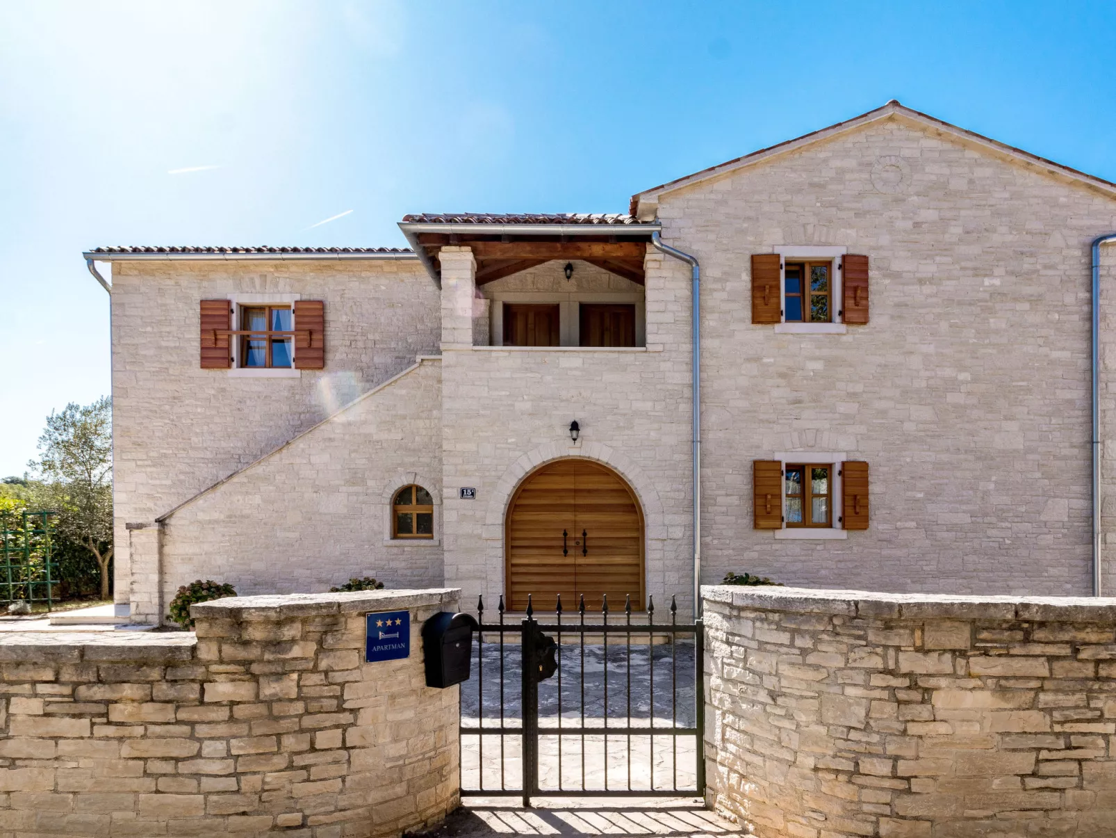 Villa Sand-Outside