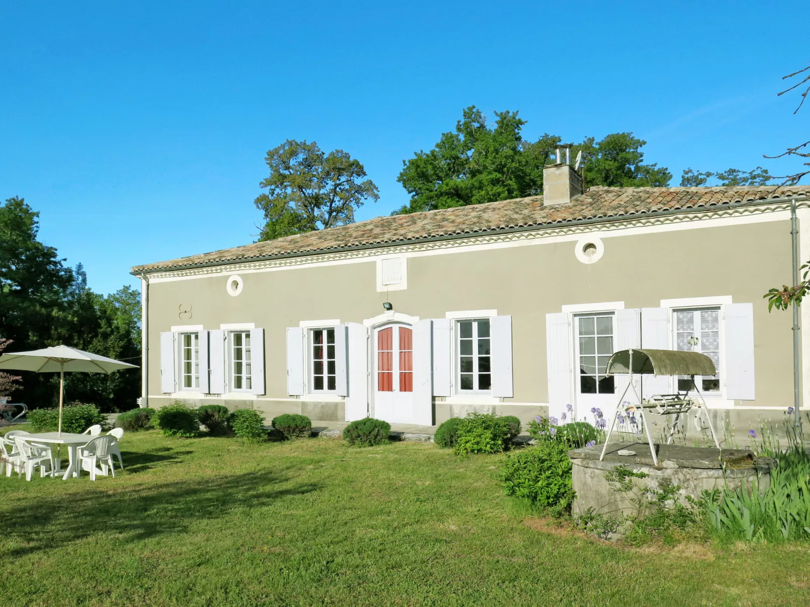 La Gaubide-Outside