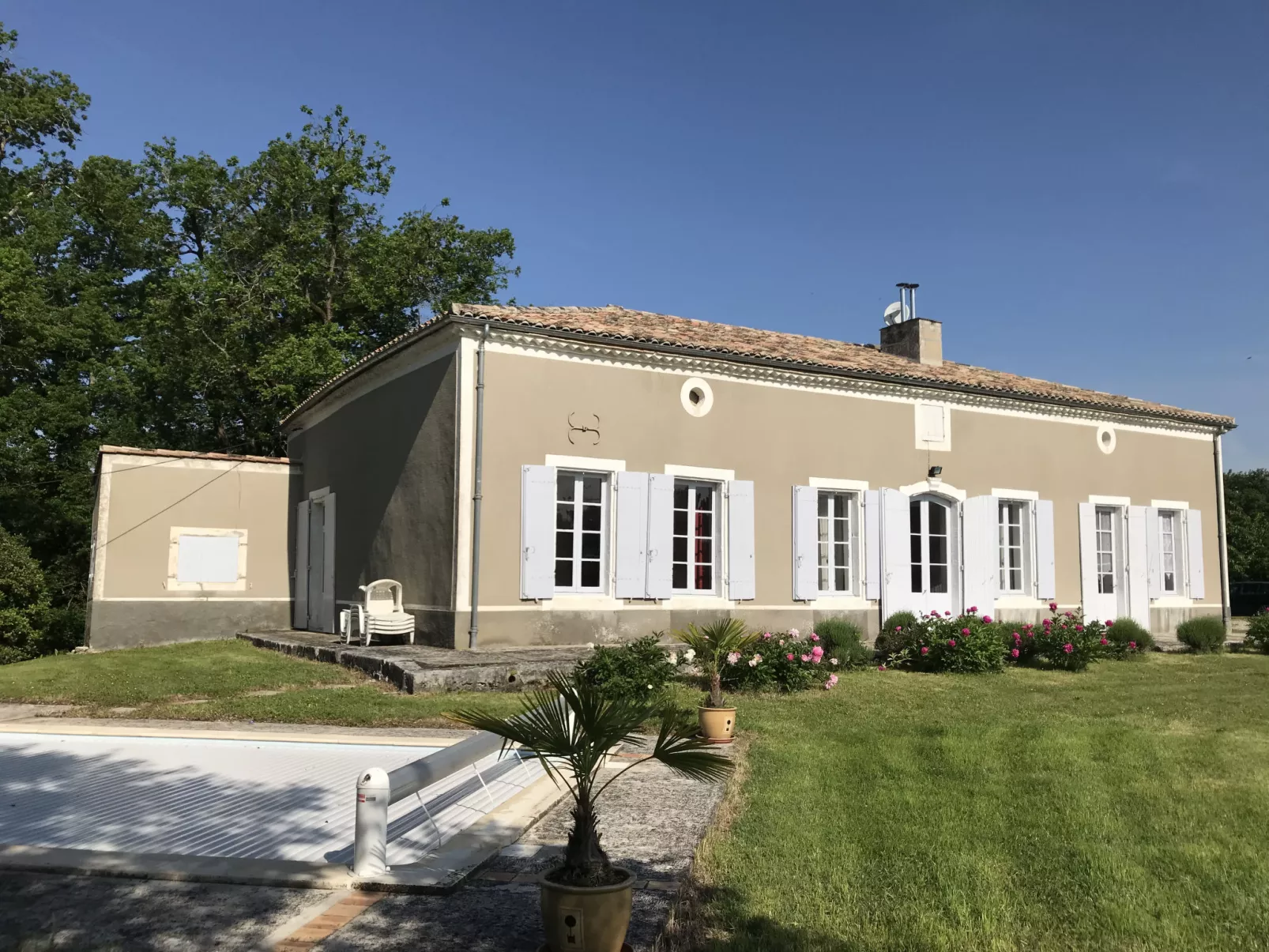 La Gaubide-Outside