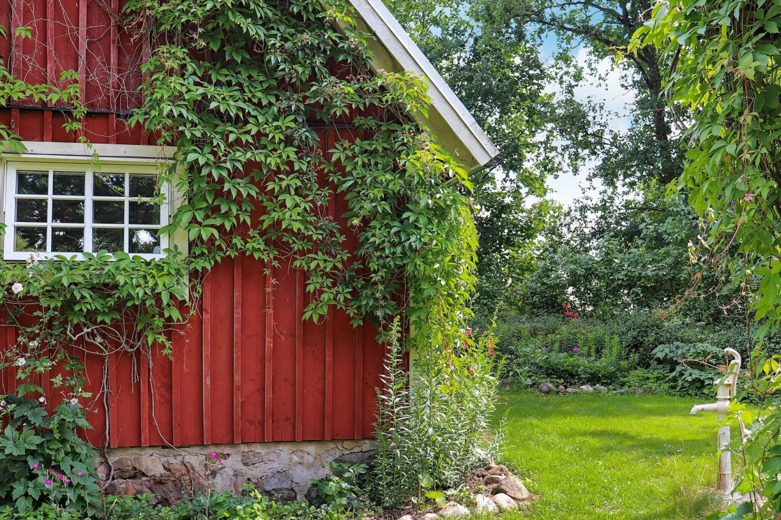6 person holiday home in ÖRKELJUNGA
