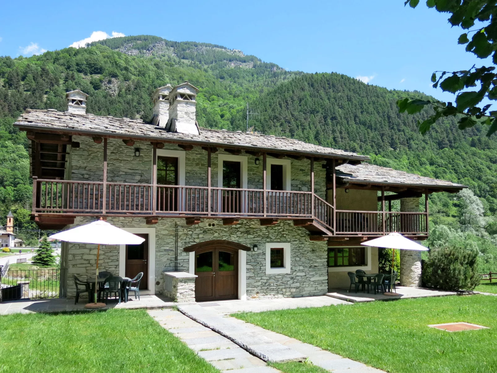 Casa del Ponte-Draußen
