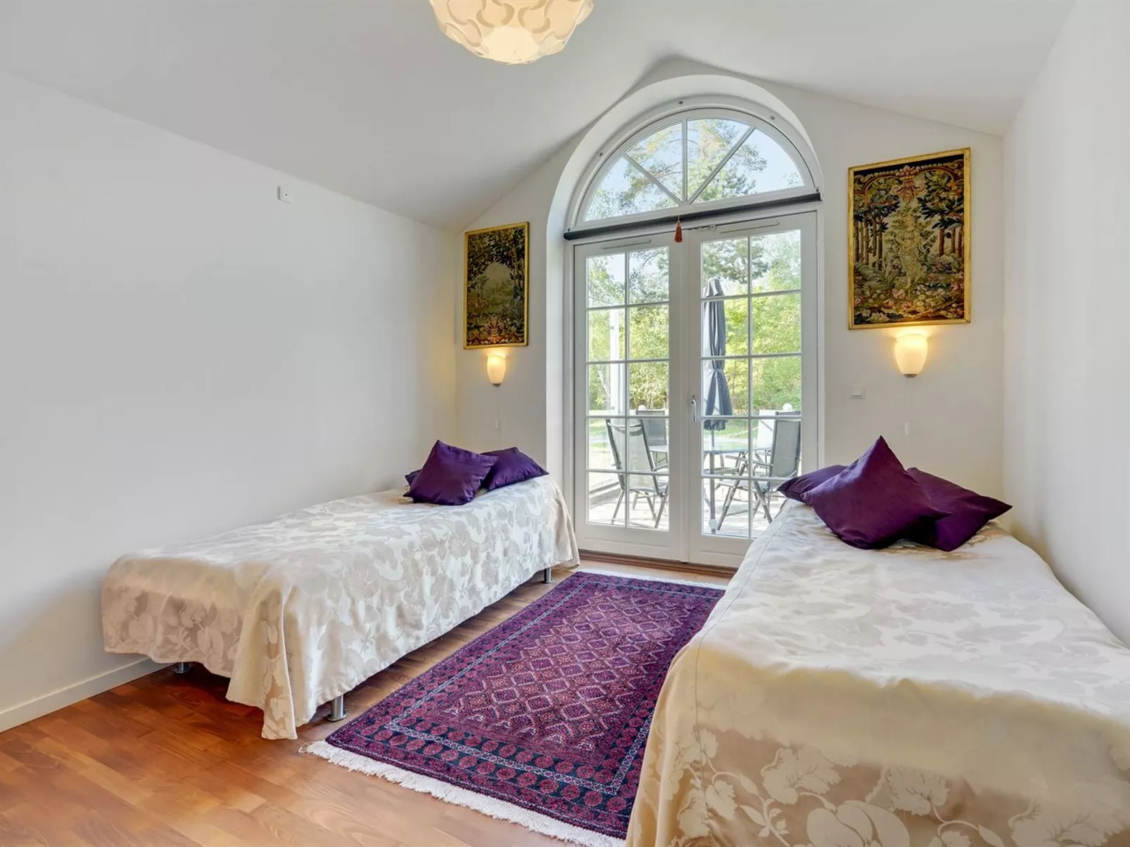 "Wigh" - 800m from the sea-Drinnen