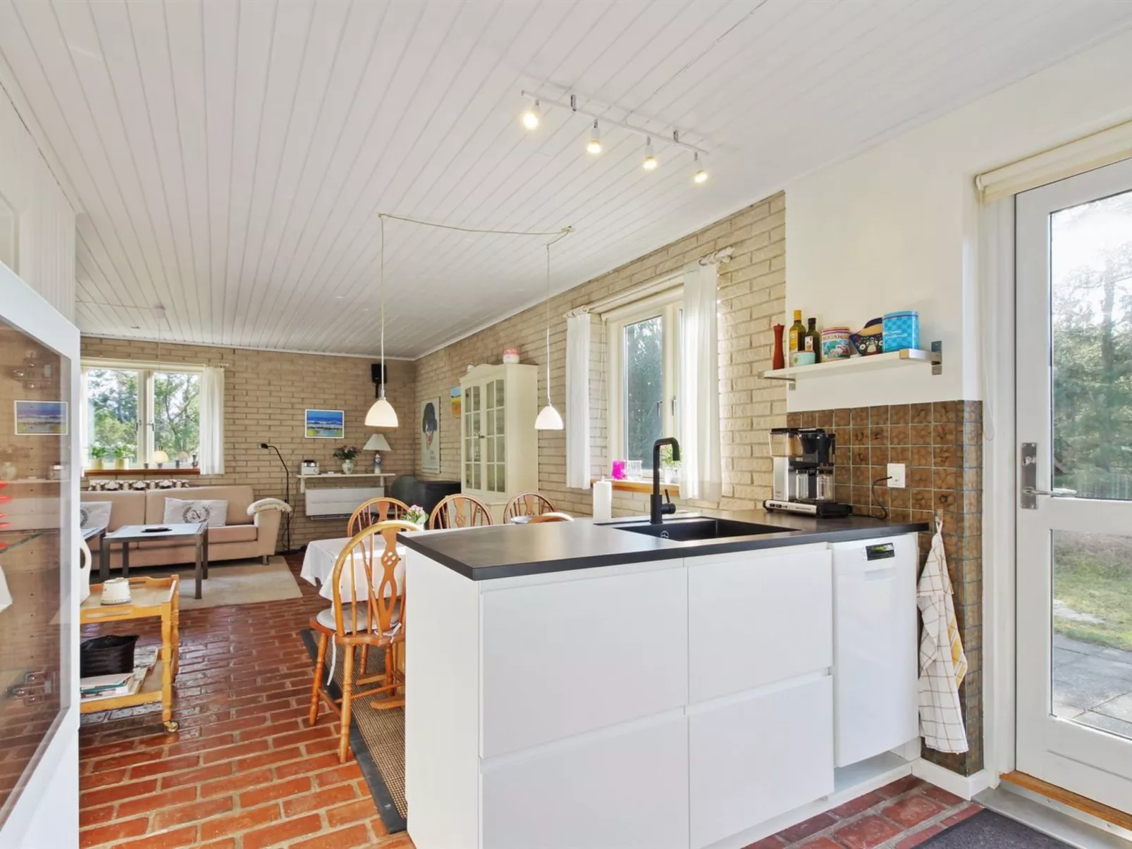 "Laurin" - 600m from the sea-Inside
