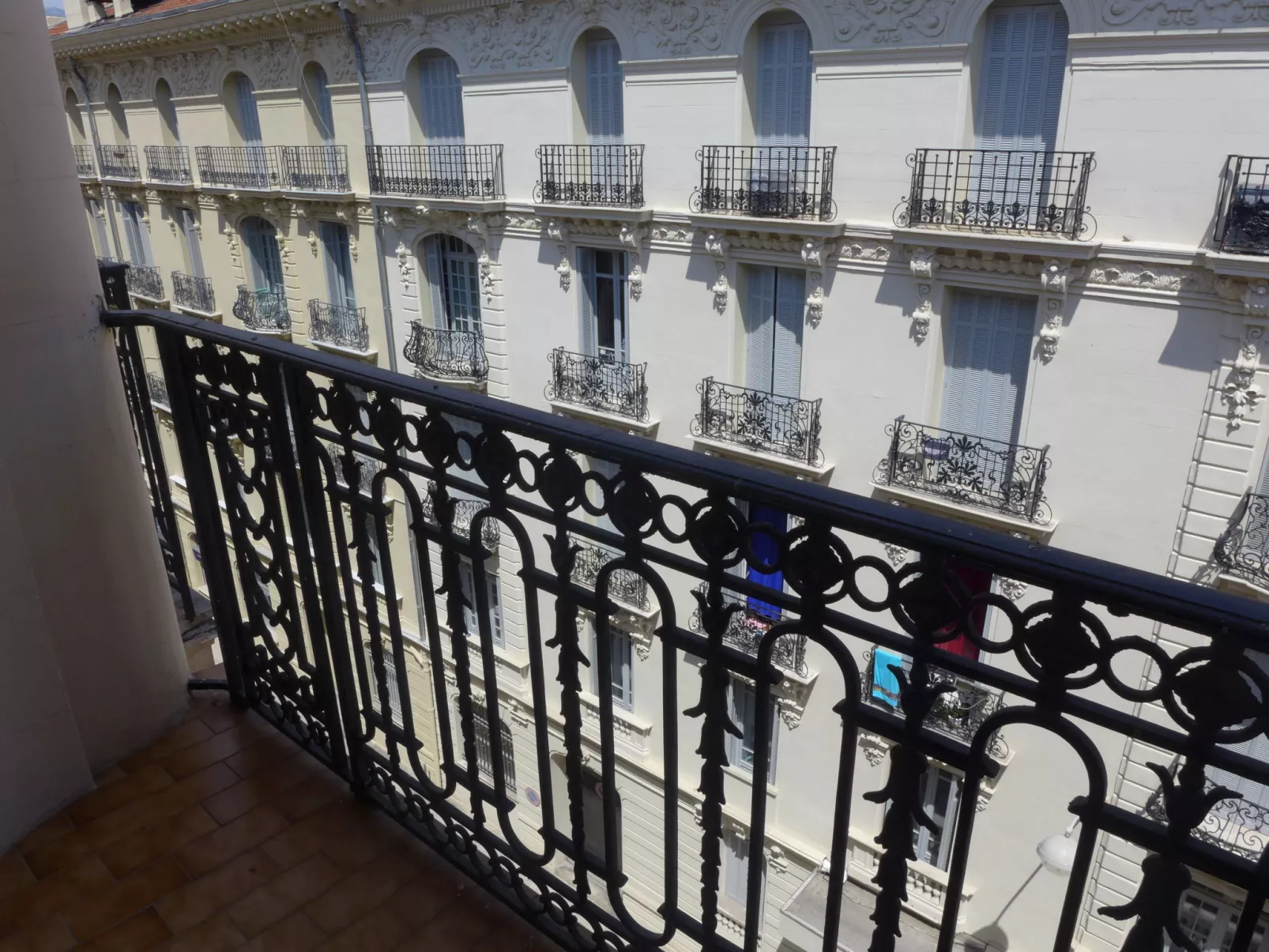 Le Concordia-Outside