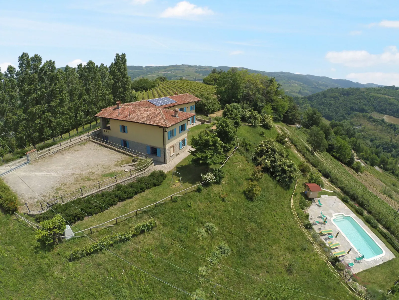 La Rovere-Outside