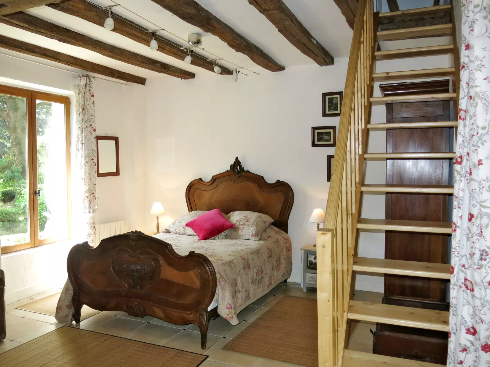 Marray-Baccus-Inside