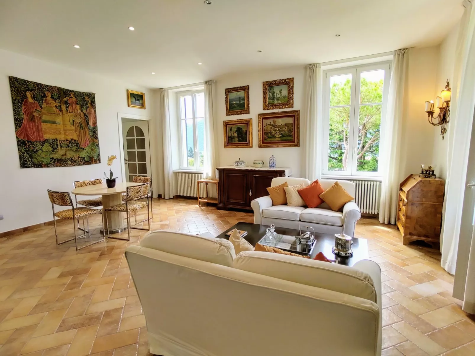 Villa Costanza-Dedans