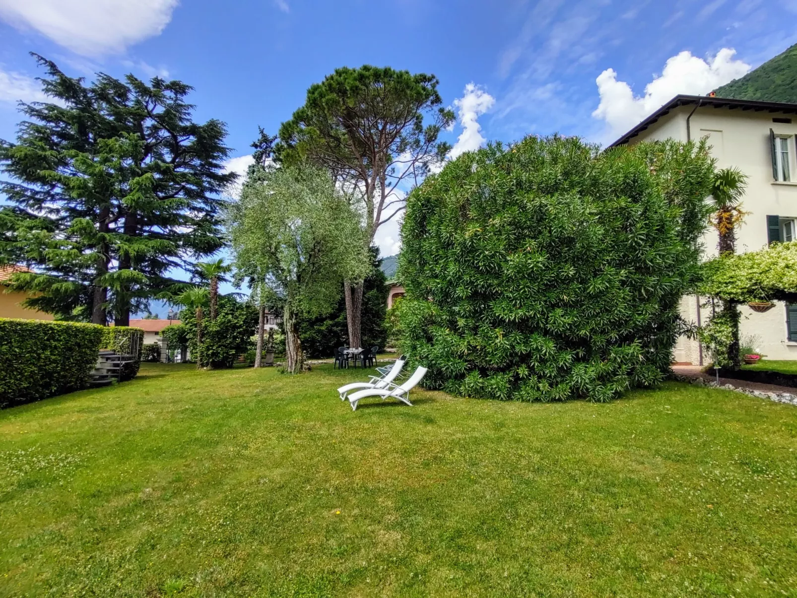 Villa Costanza-Dehors
