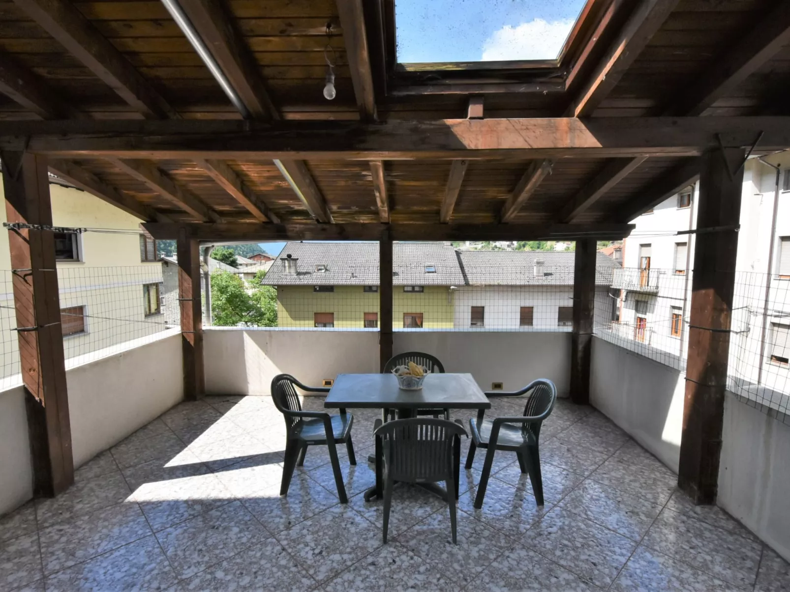 Grosio Terrace-Outside