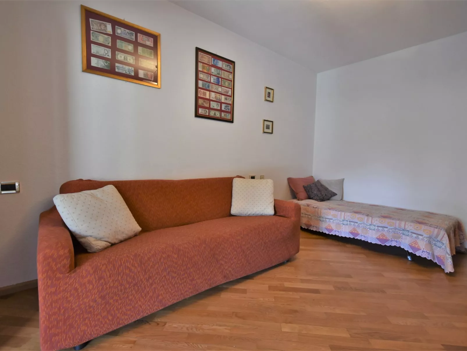 Grosio Terrace-Inside