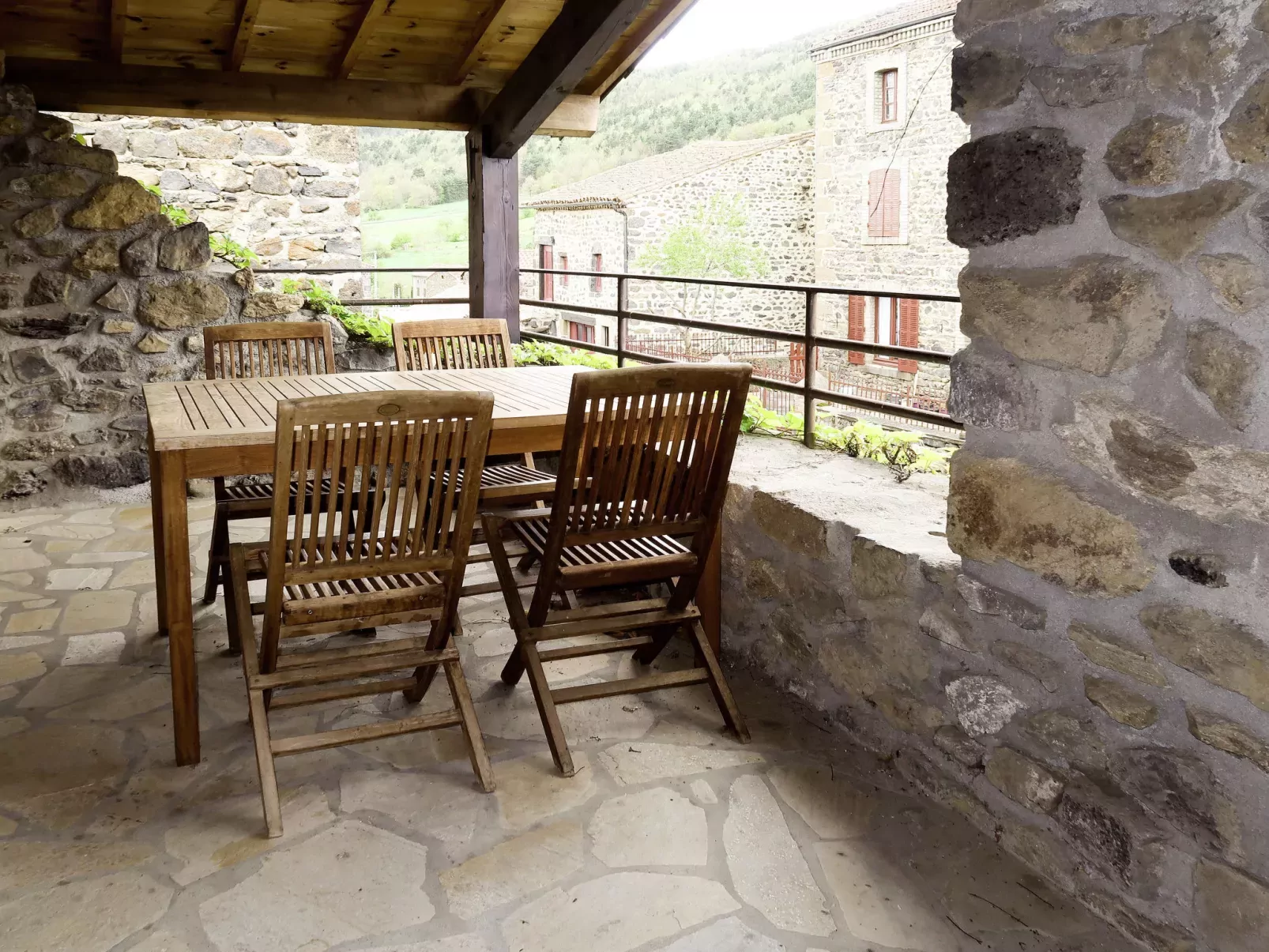 Varenne-Outside