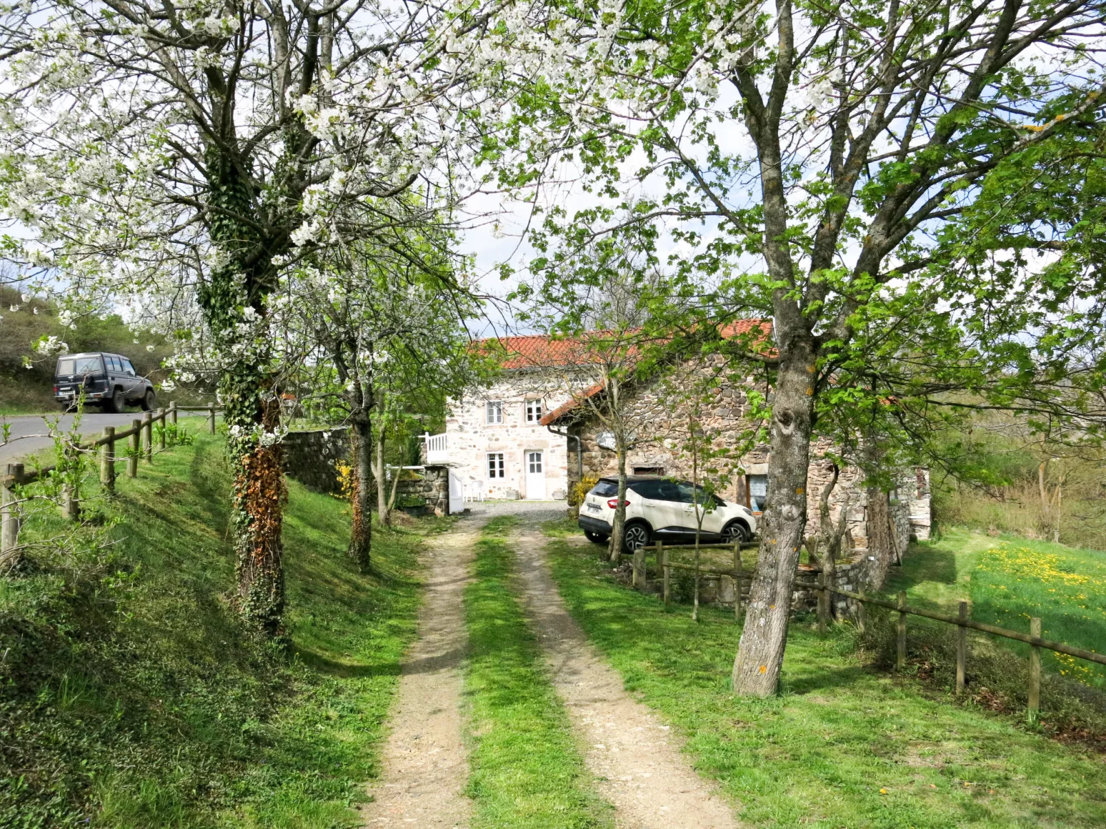 Le Chomeil-Outside