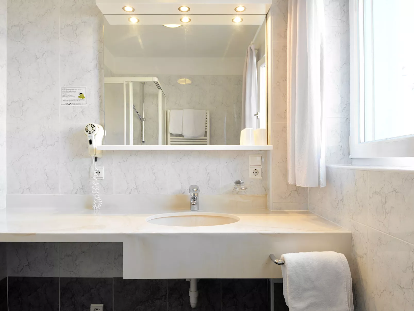 Residence Egger (n°301)-Inside