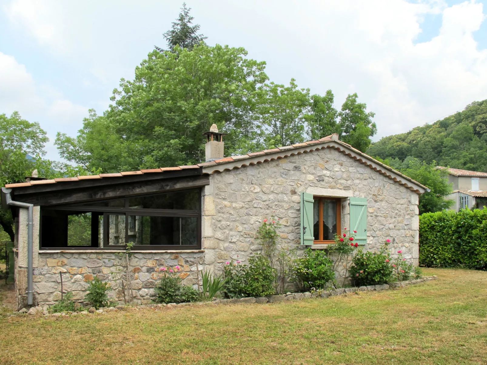 Les Galets-Outside