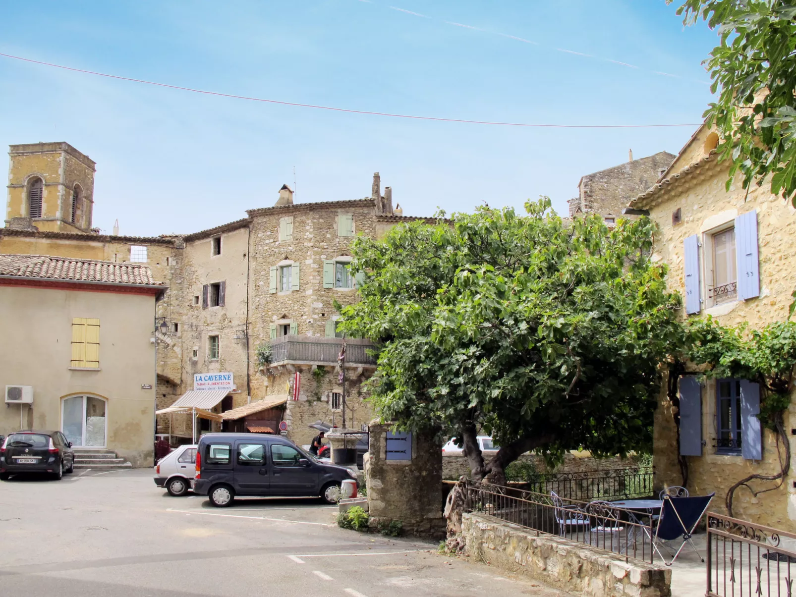 La Maison du Figuier-Outside