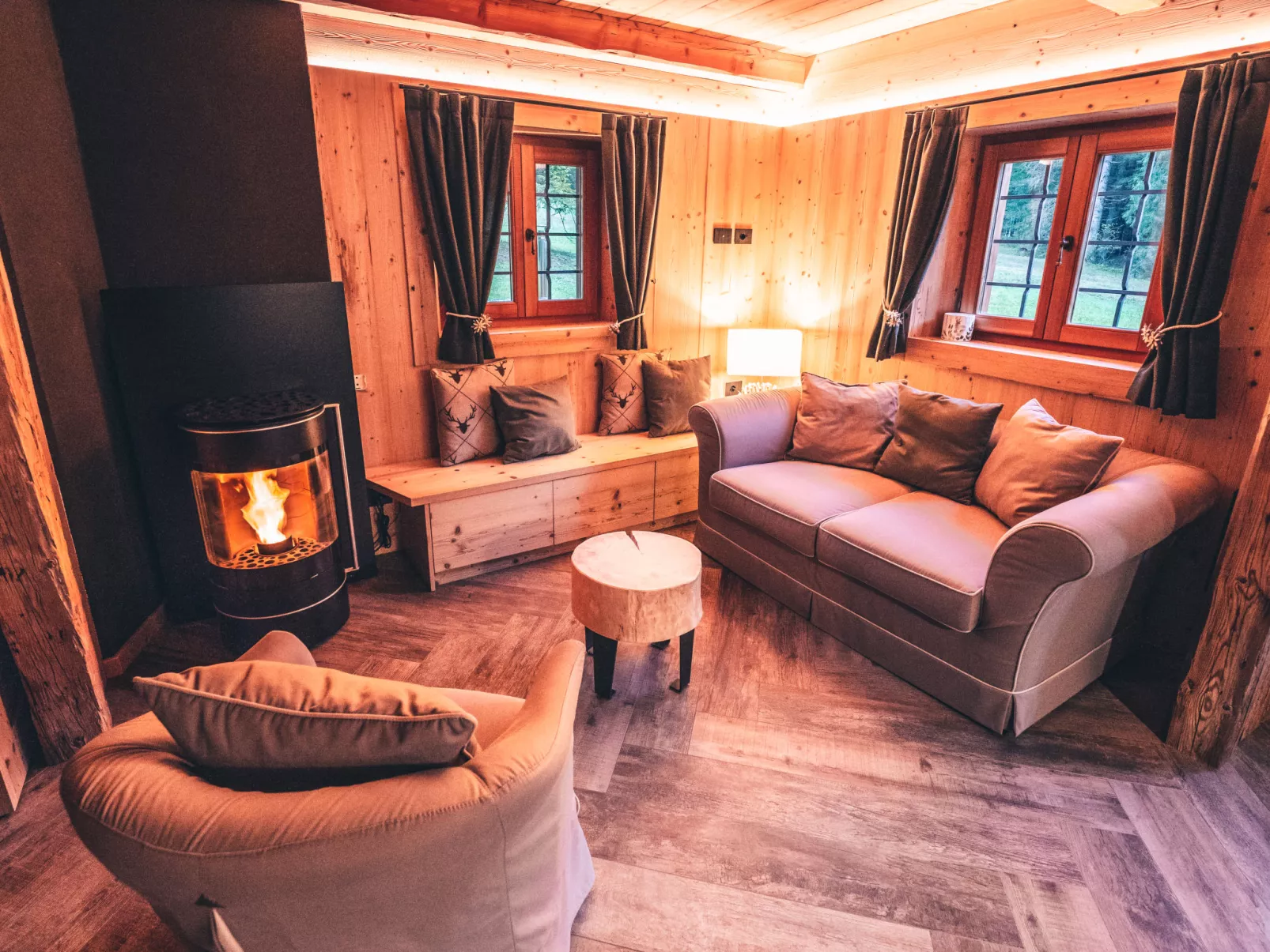 Baita Valon Alpine Hideaway-Inside