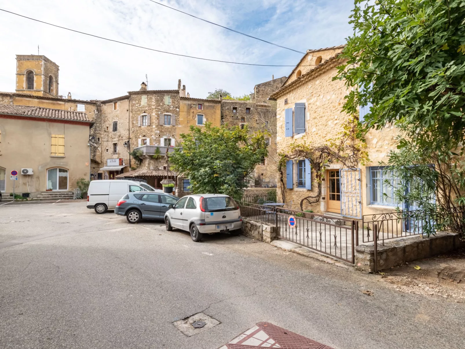 La Maison du Figuier-Outside