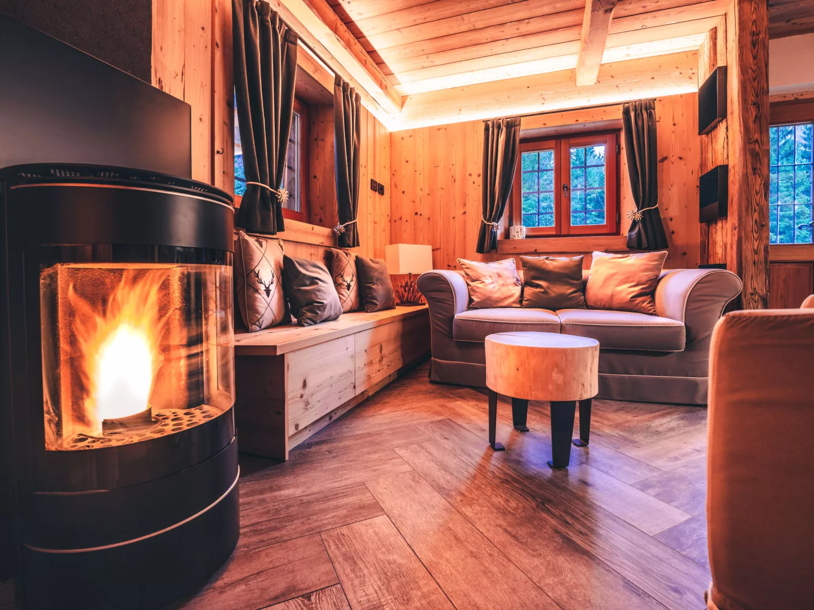 Baita Valon Alpine Hideaway-Inside