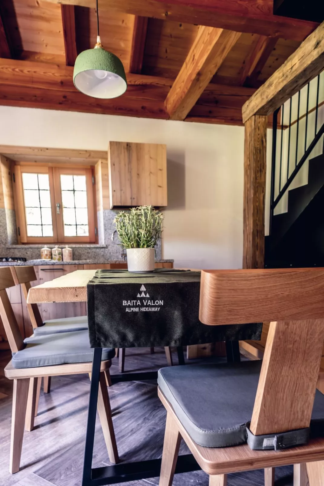 Baita Valon Alpine Hideaway-Inside