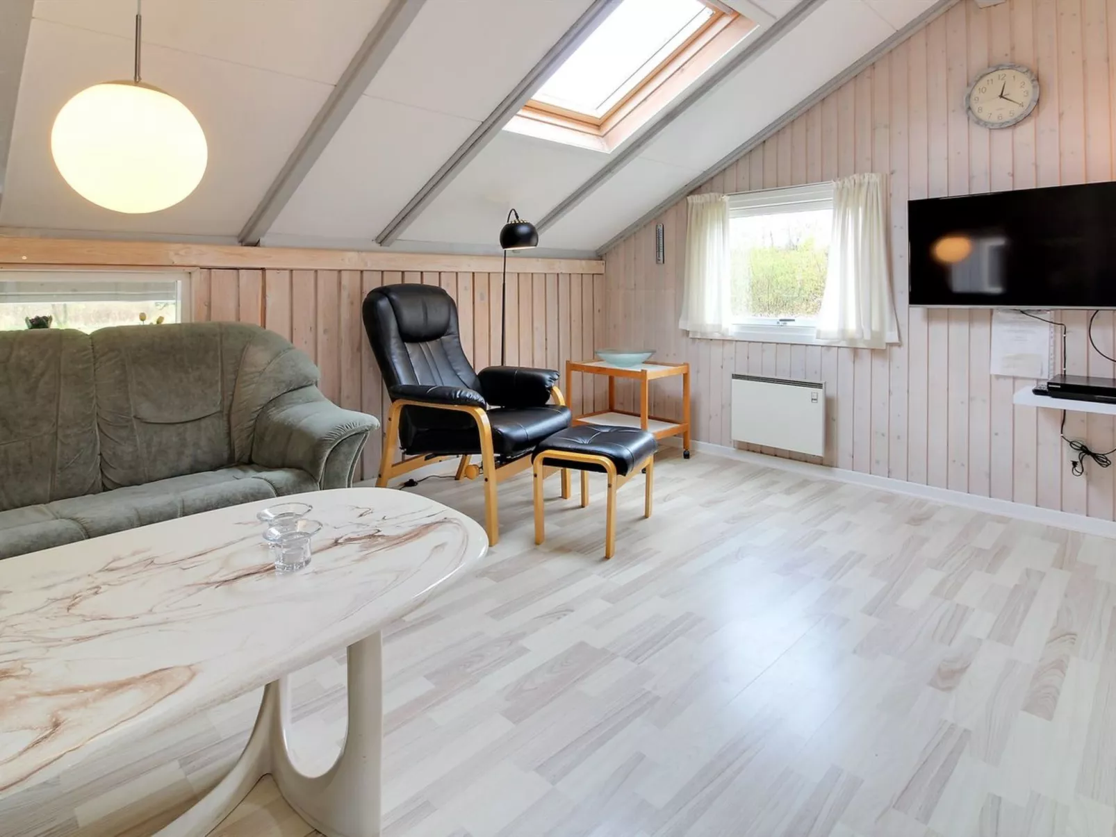 "Thorolf" - 30km from the sea-Inside