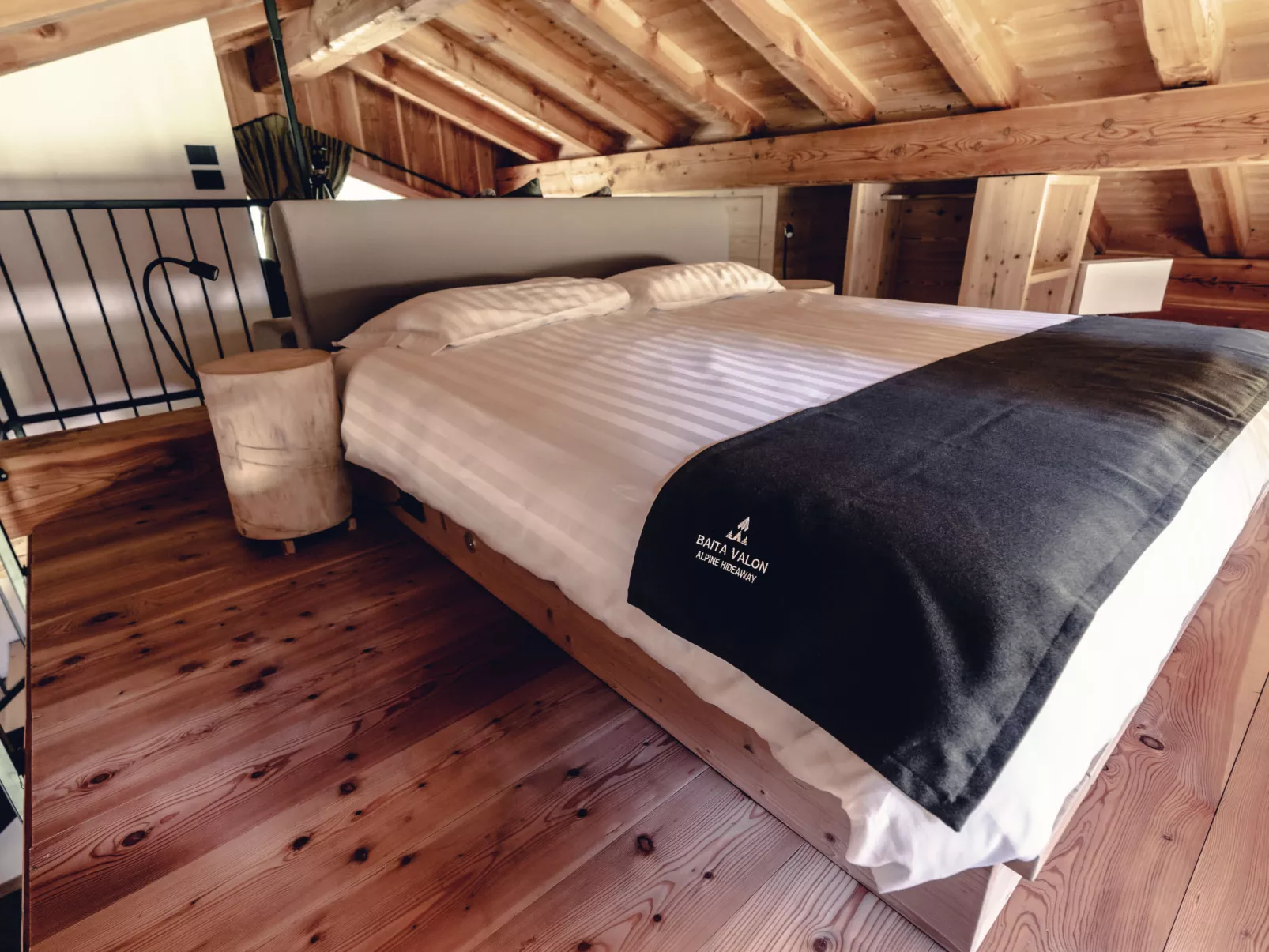 Baita Valon Alpine Hideaway-Inside