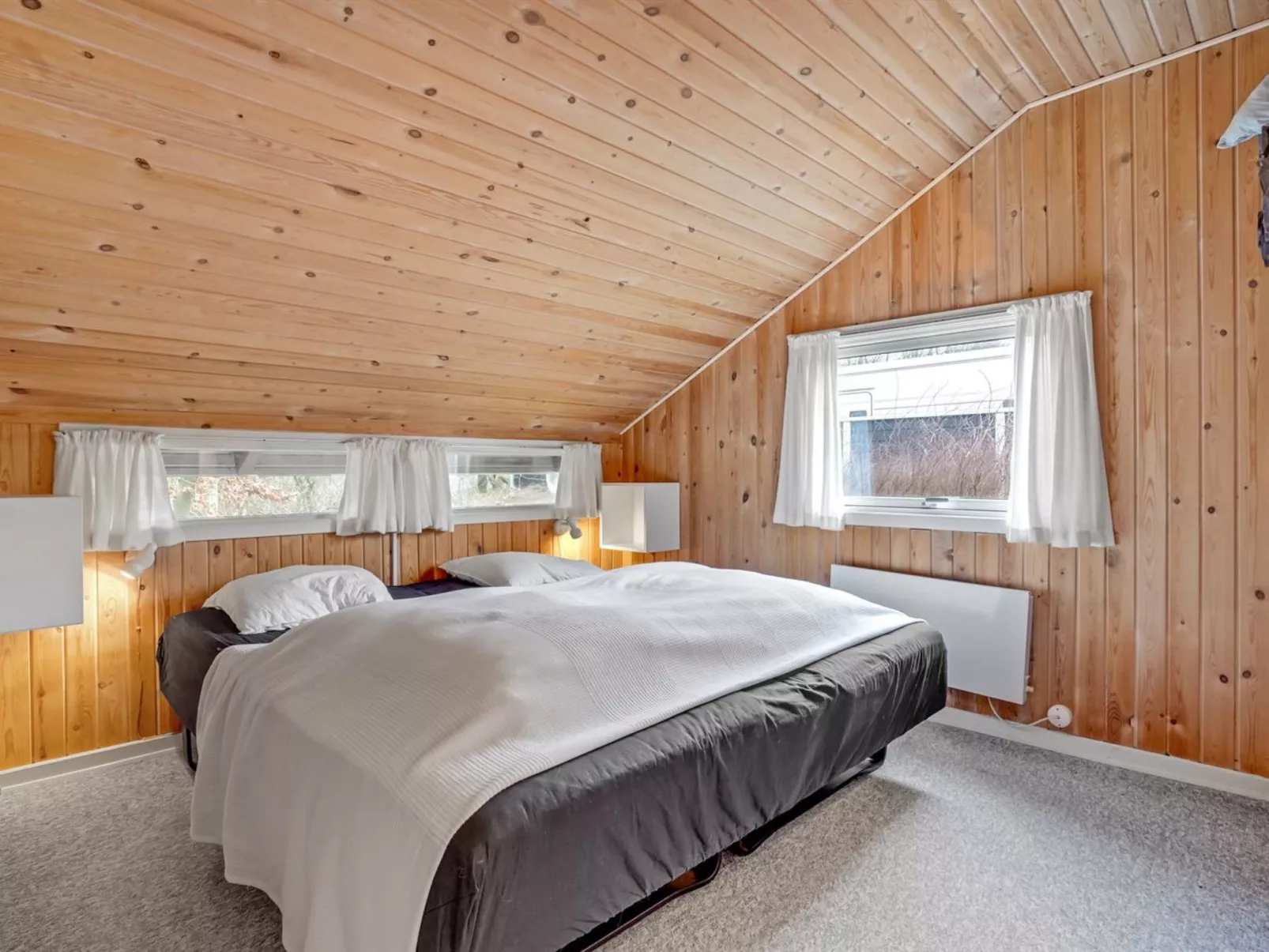 "Thorolf" - 30km from the sea-Inside