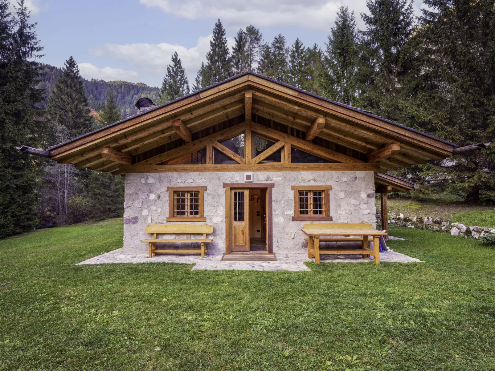 Baita Valon Alpine Hideaway-Outside
