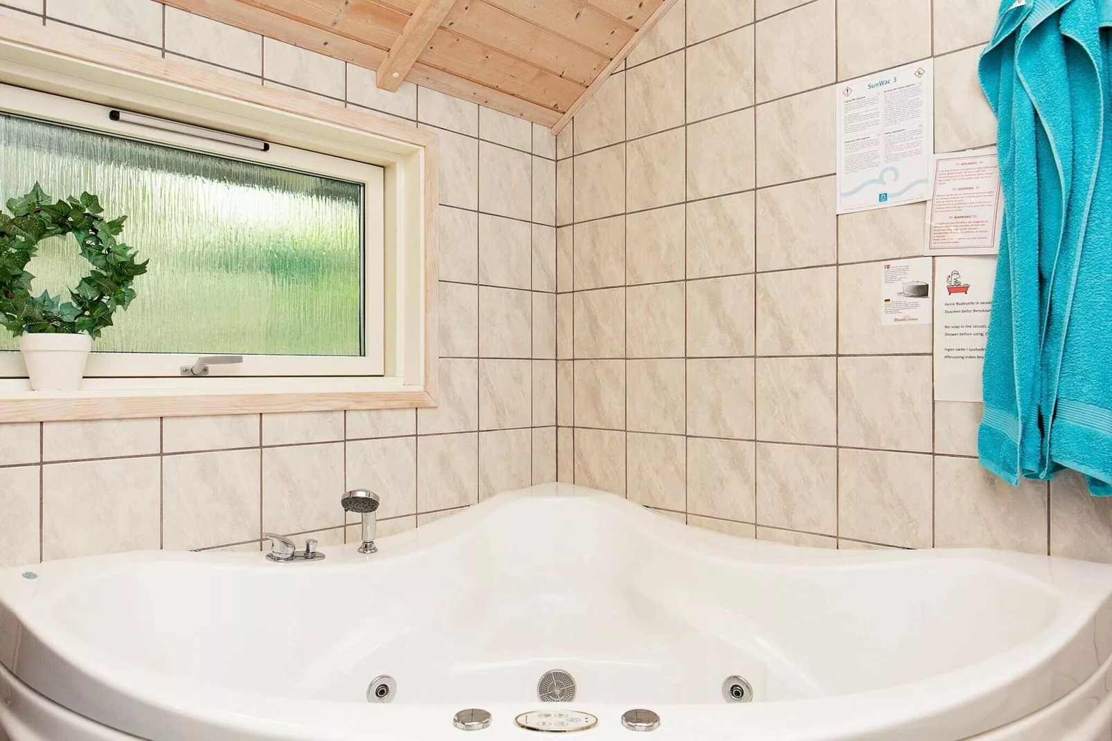 6 person holiday home in Højslev-By Traum-Spa