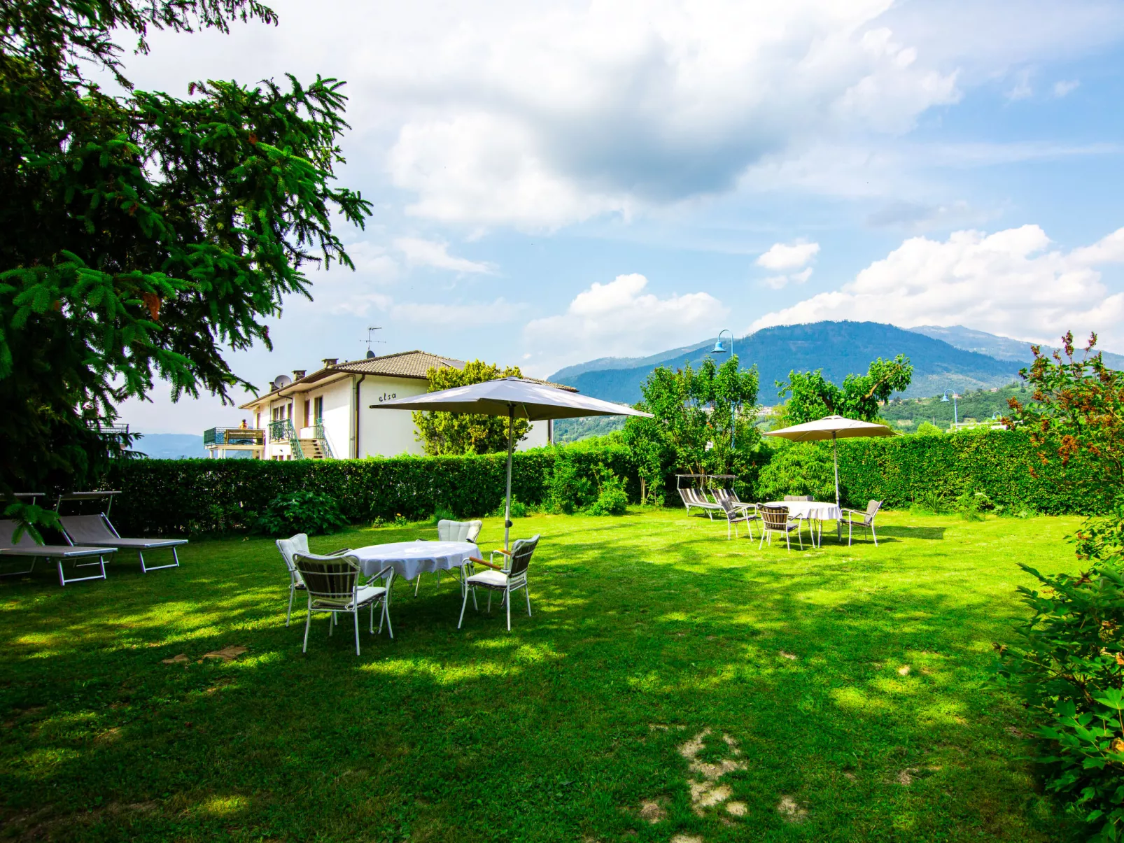 Villetta ai Pini-Outside