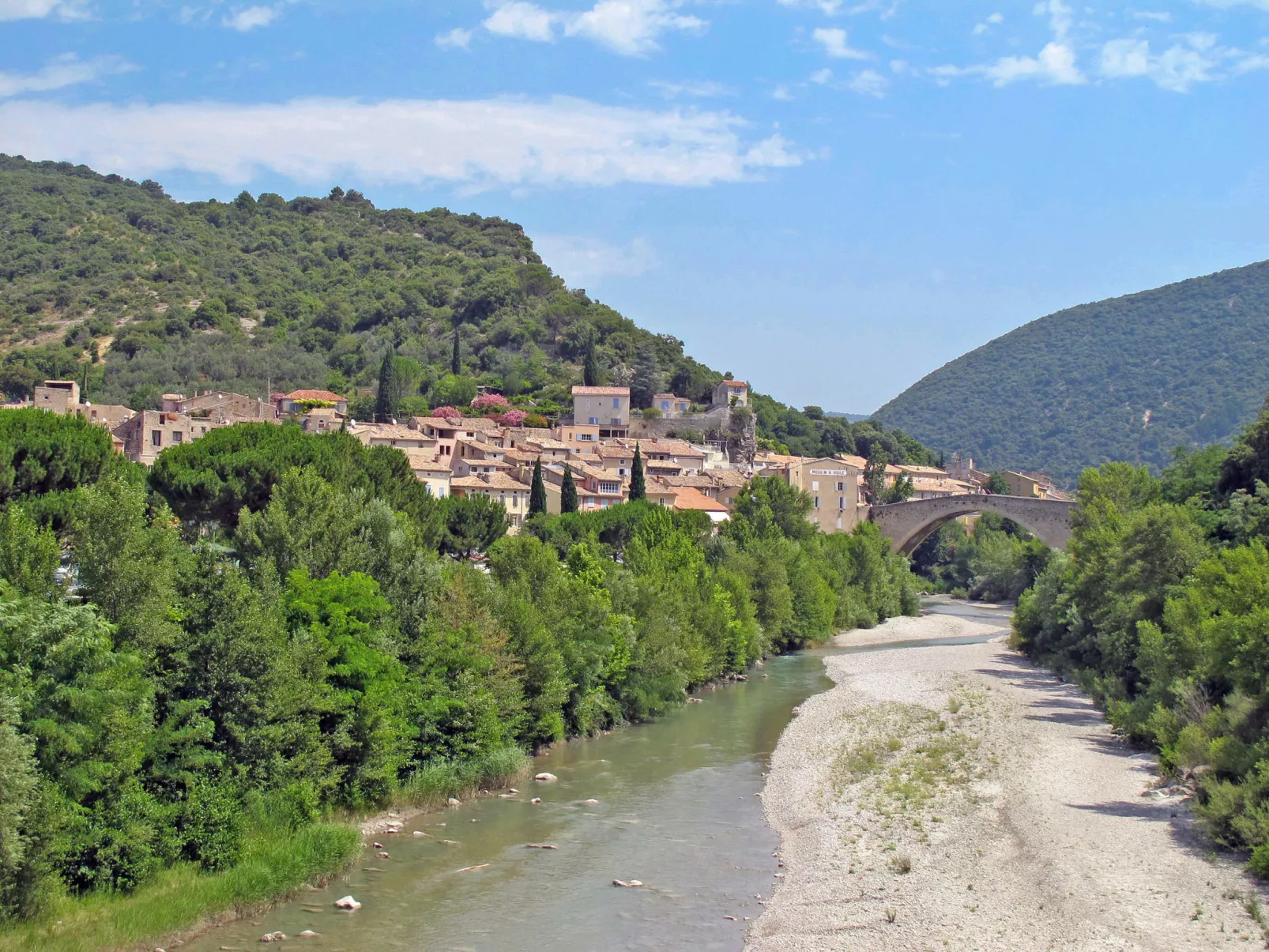 Chaud'abri-Area